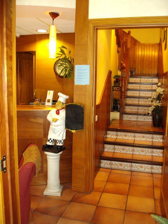 Hostal Montana Alins Bilik gambar
